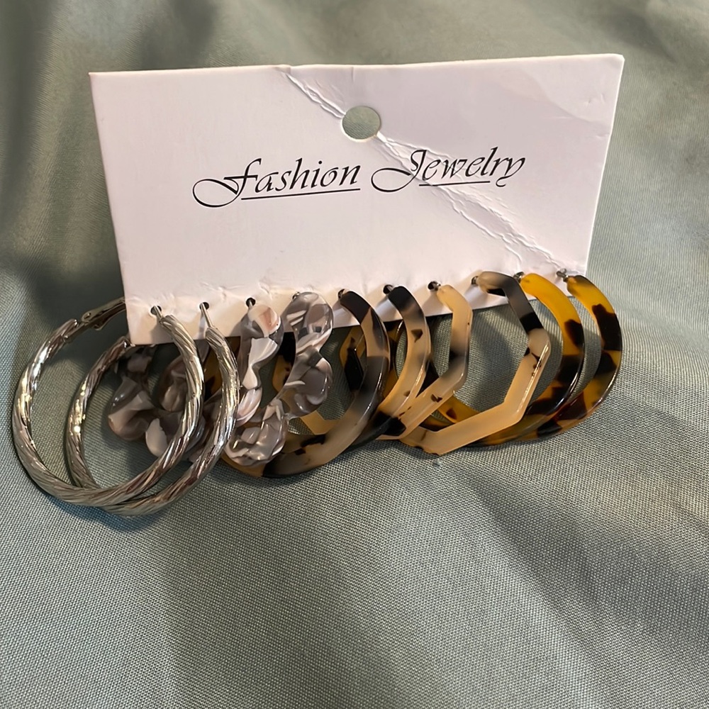 Fashion Jewelry Hoop Set